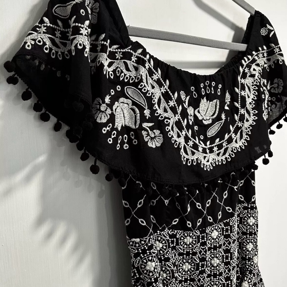 Anthropologie Embroidered Floral Black White Classic Boho Pom Cotton Midi Dress